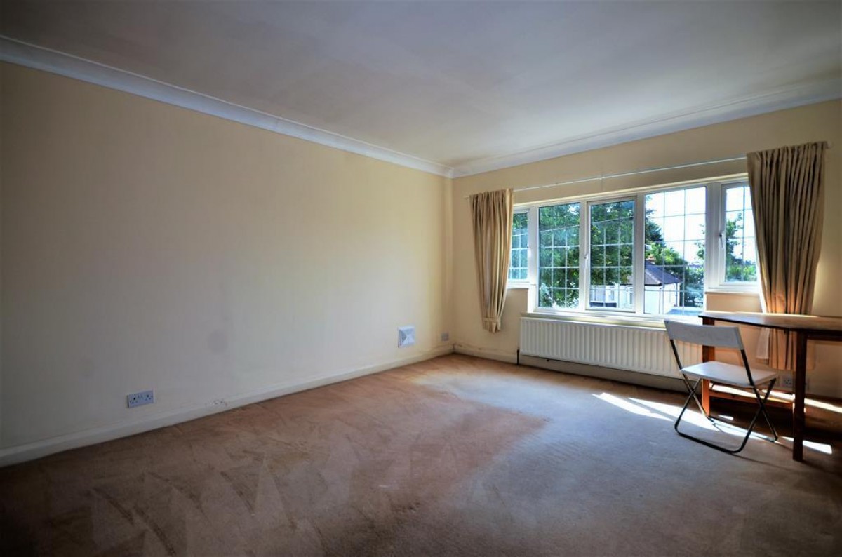 Aston Avenue , Kenton , Harrow Middlesex, HA3 0DB