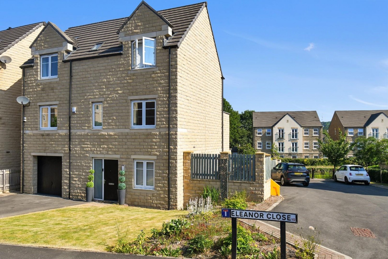 Eleanor Close, Apperley Bridge, West Yorkshire