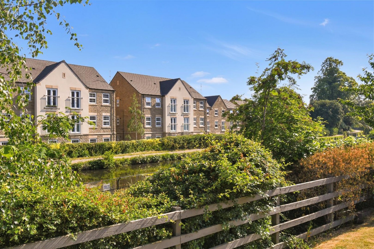 Eleanor Close, Apperley Bridge, West Yorkshire