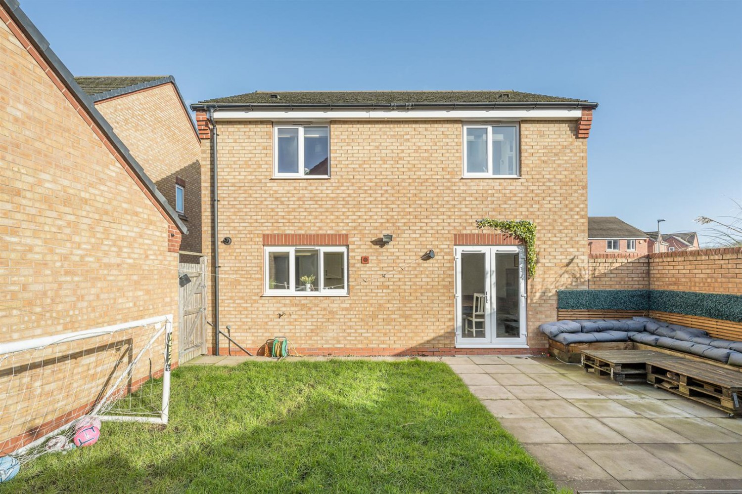 Field Sidings Way, Kingswinford, DY6 7AZ