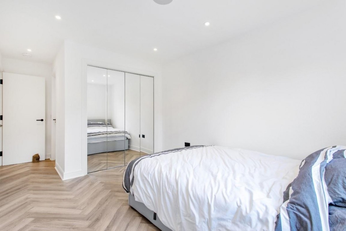 Adler Street, Aldgate East, E1