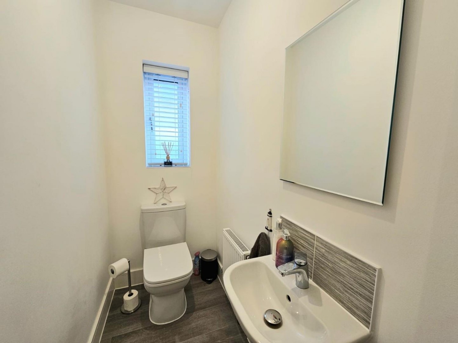 Wyatt Close, Dursley, Gloucestershire