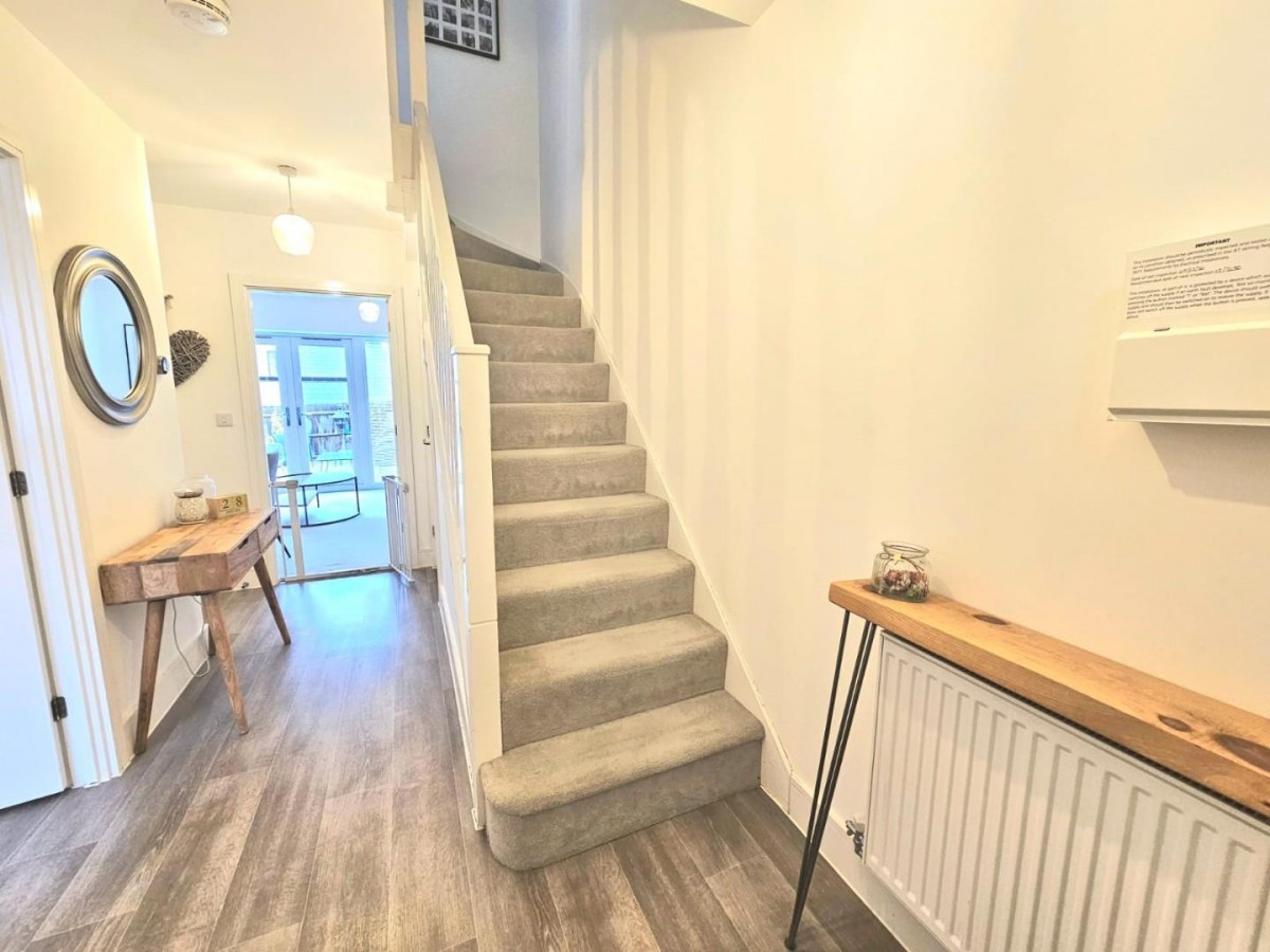 Wyatt Close, Dursley, Gloucestershire