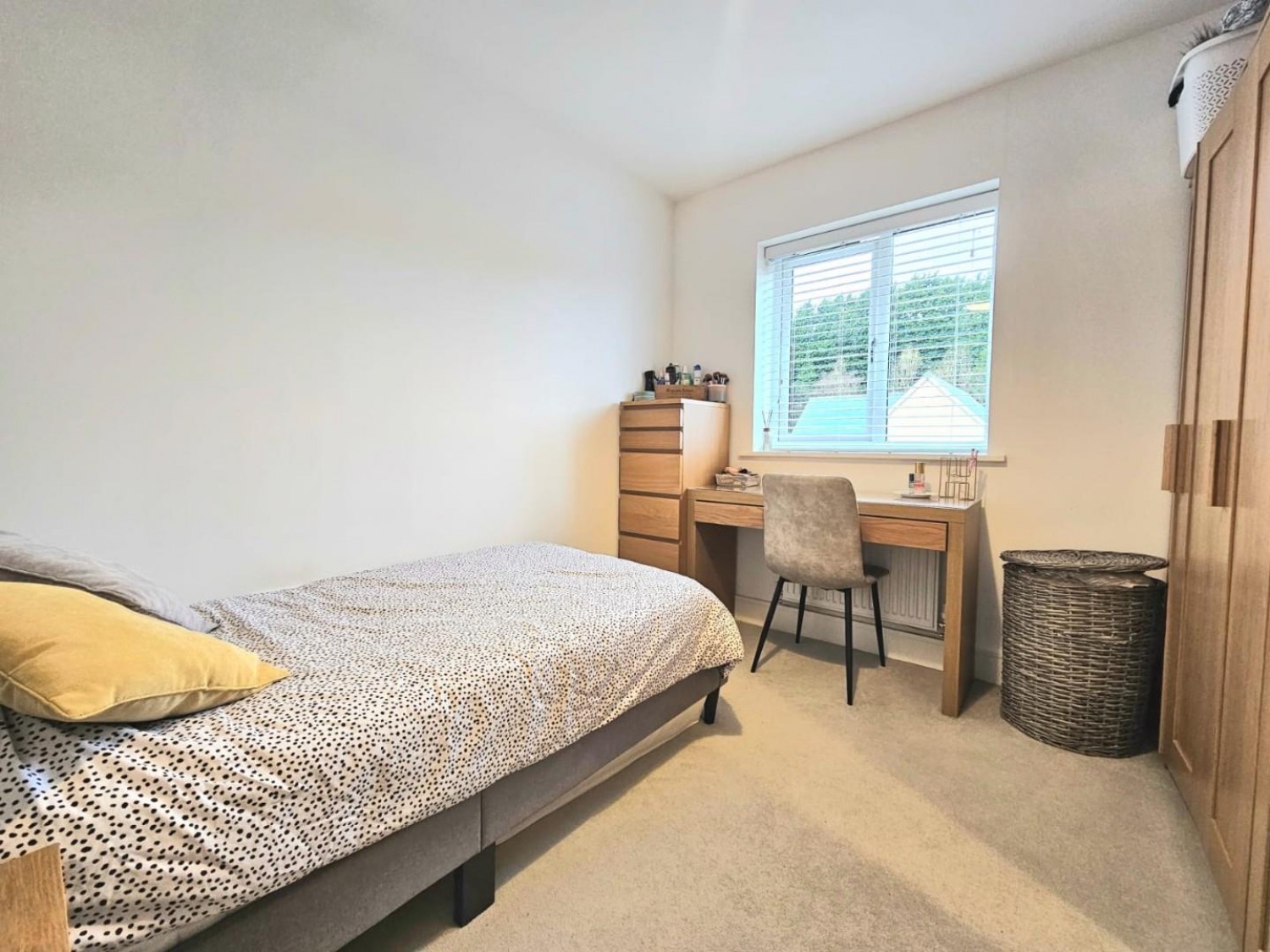 Wyatt Close, Dursley, Gloucestershire