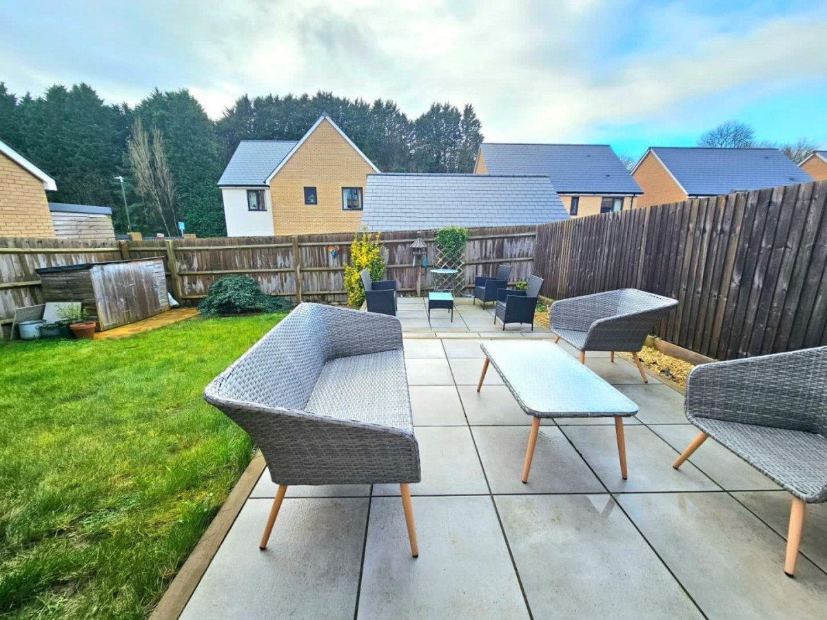 Wyatt Close, Dursley, Gloucestershire