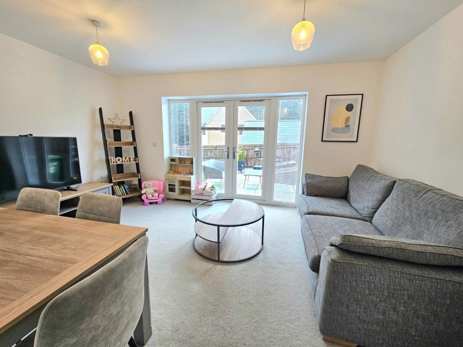 Wyatt Close, Dursley, Gloucestershire