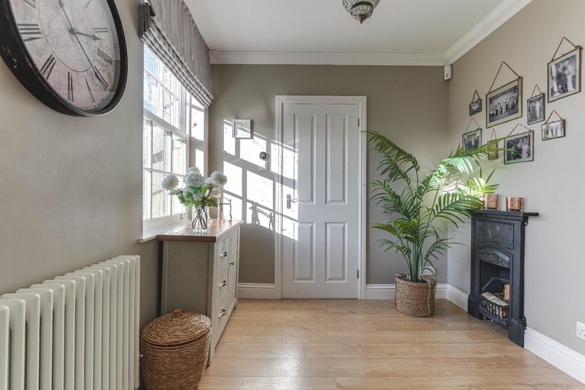 Sunny Hill, Buntingford