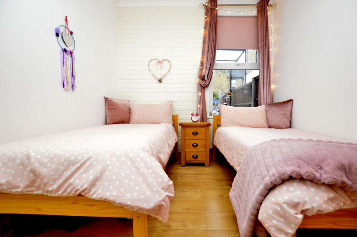 Ling Road, Canning Town, E16 4AN