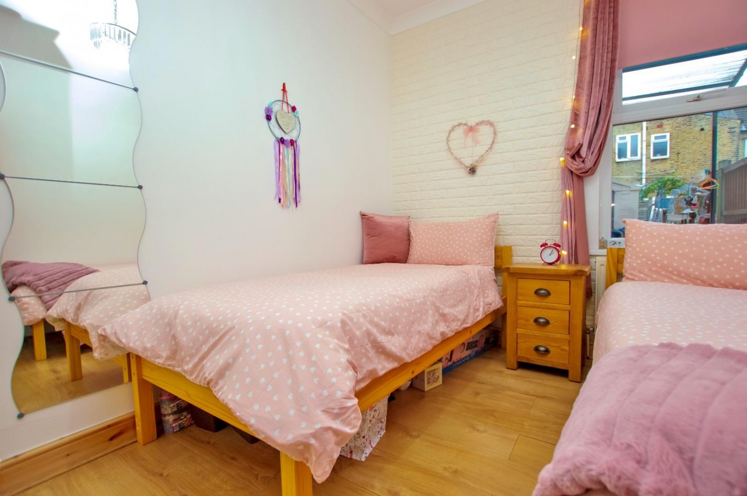 Ling Road, Canning Town, E16 4AN