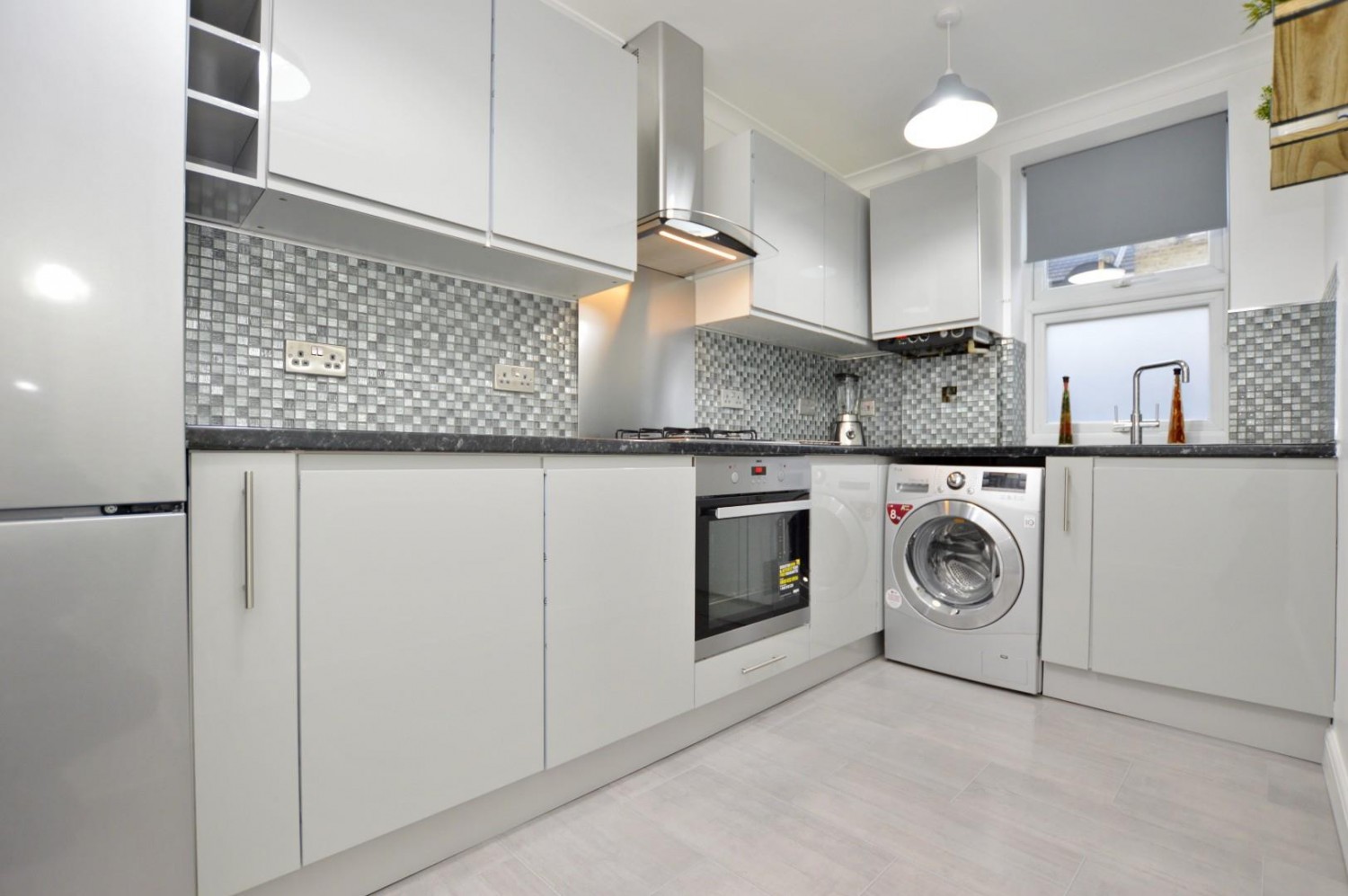 Ling Road, Canning Town, E16 4AN