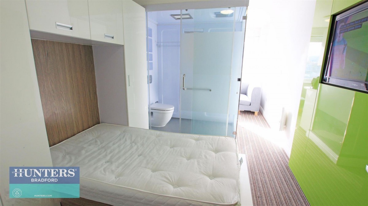 Sunbridge Halls Bradford, West Yorkshire, BD1 2HF