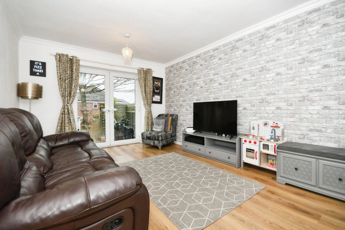 Parkland Drive , Wingerworth, Chesterfield, S42 6UU