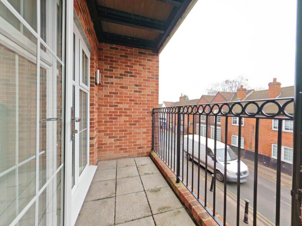 Peach Street, Wokingham