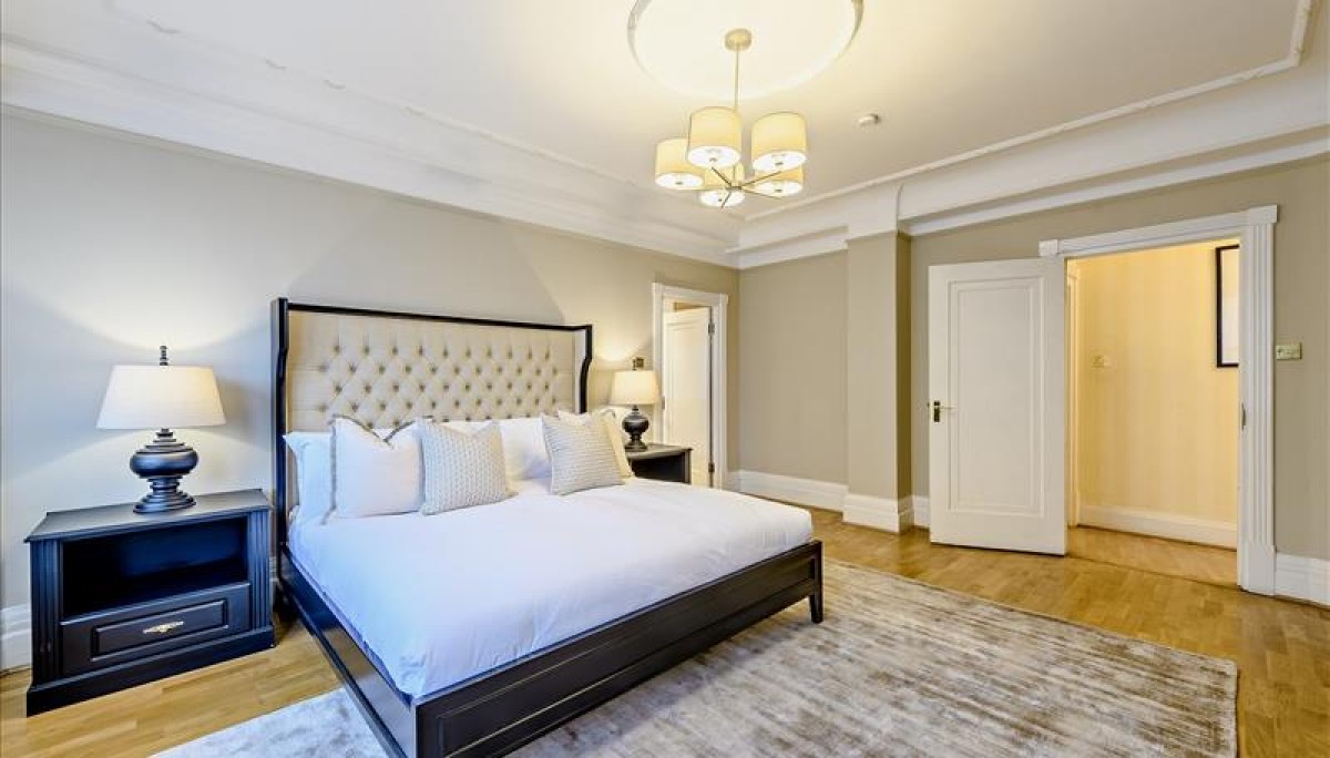 Strathmore Court, 143 Park Road, London NW8