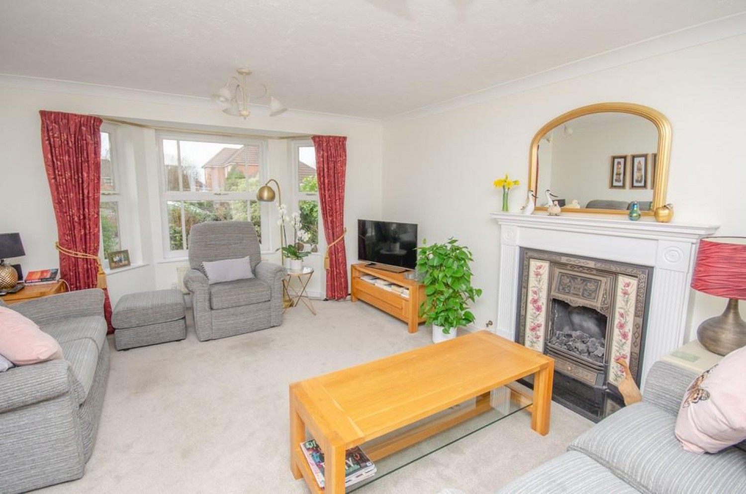 Heathfields, Downend, Bristol, BS16 6HT