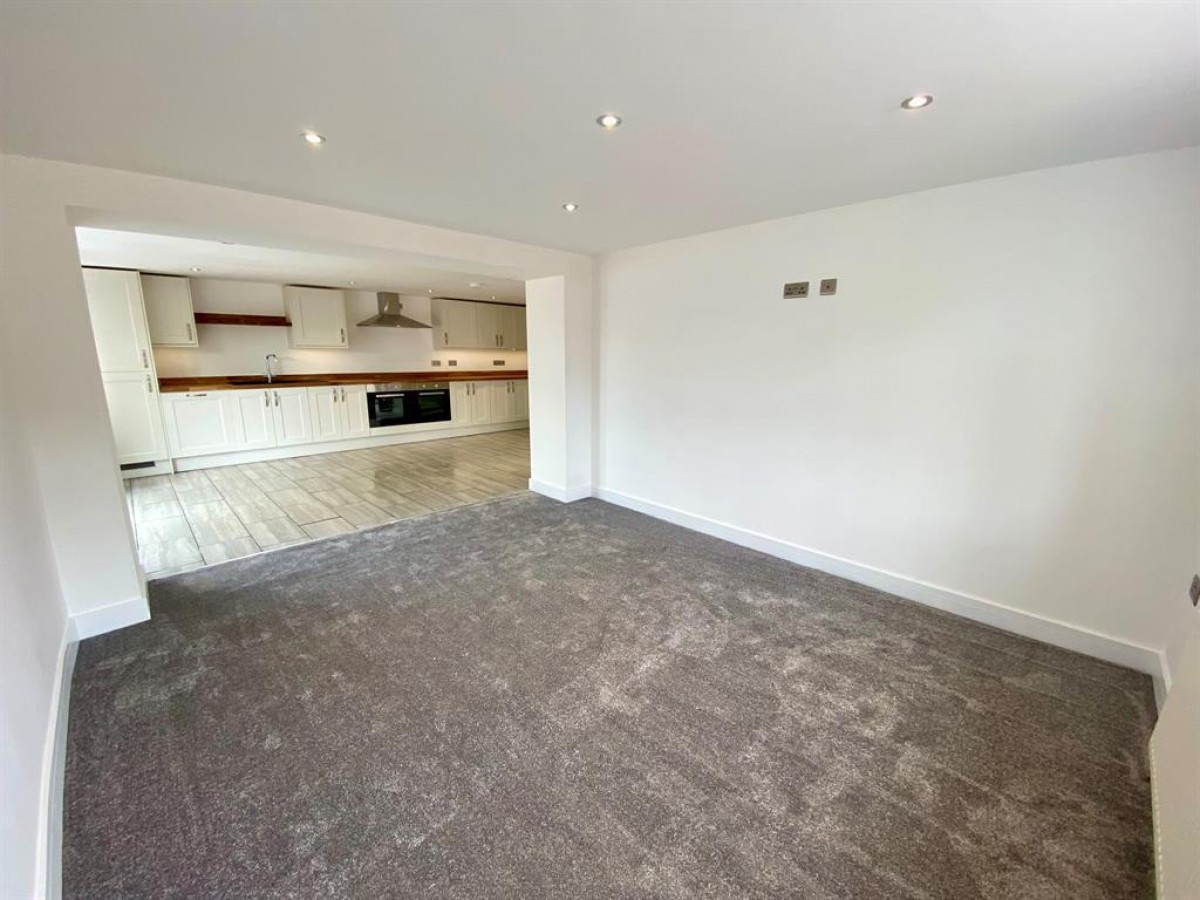 Stone, Berkeley, GL13 9JY