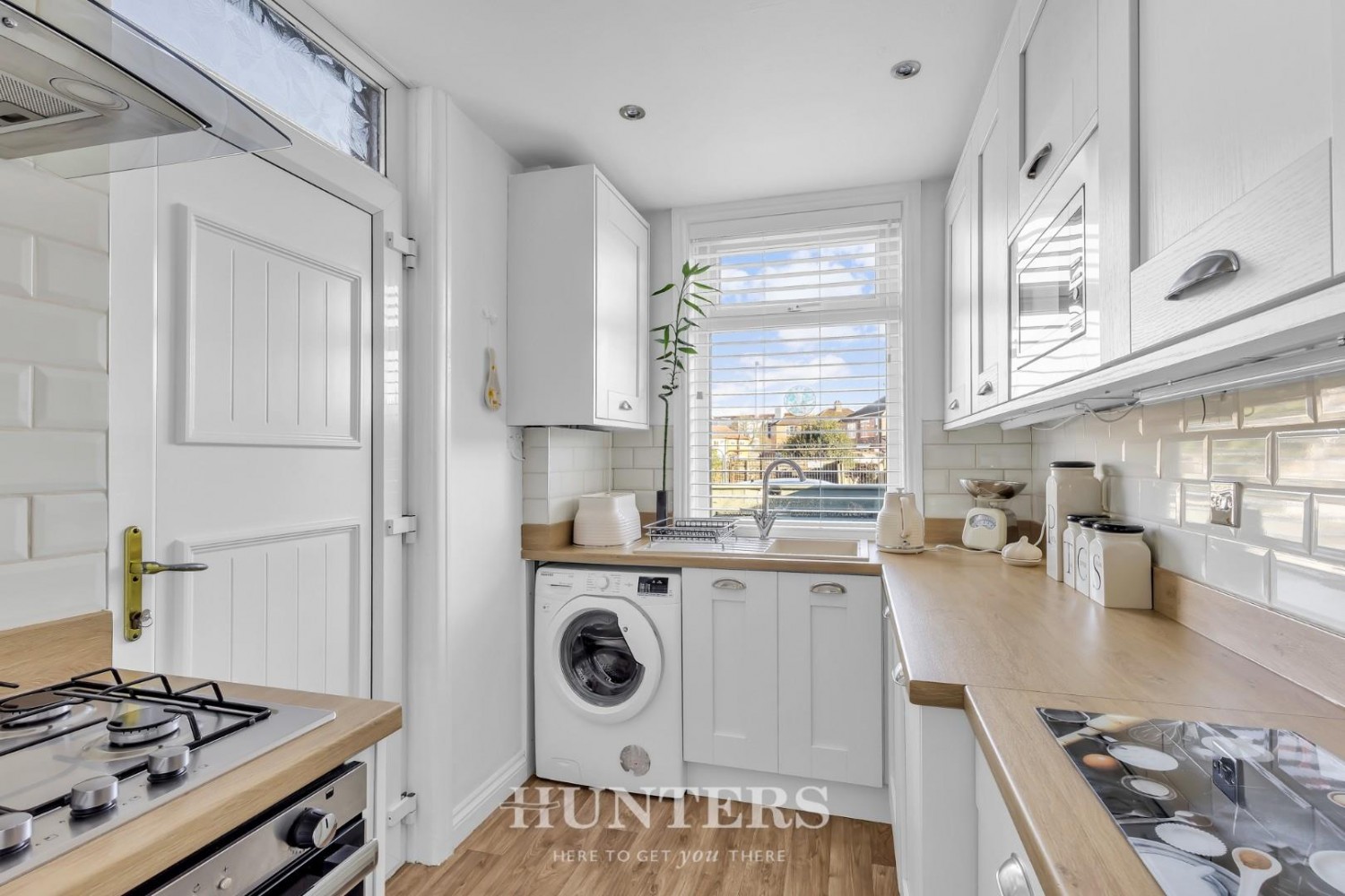 Kenyon Lane, Middleton M24