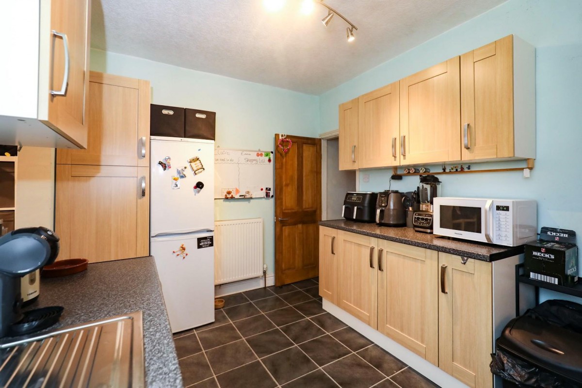 14 Grove Park View, Harrogate, HG1 4BT