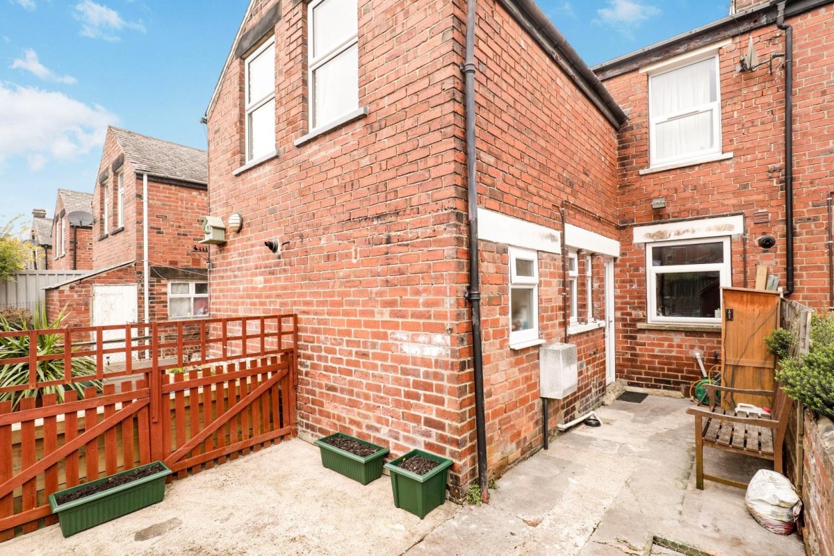 14 Grove Park View, Harrogate, HG1 4BT