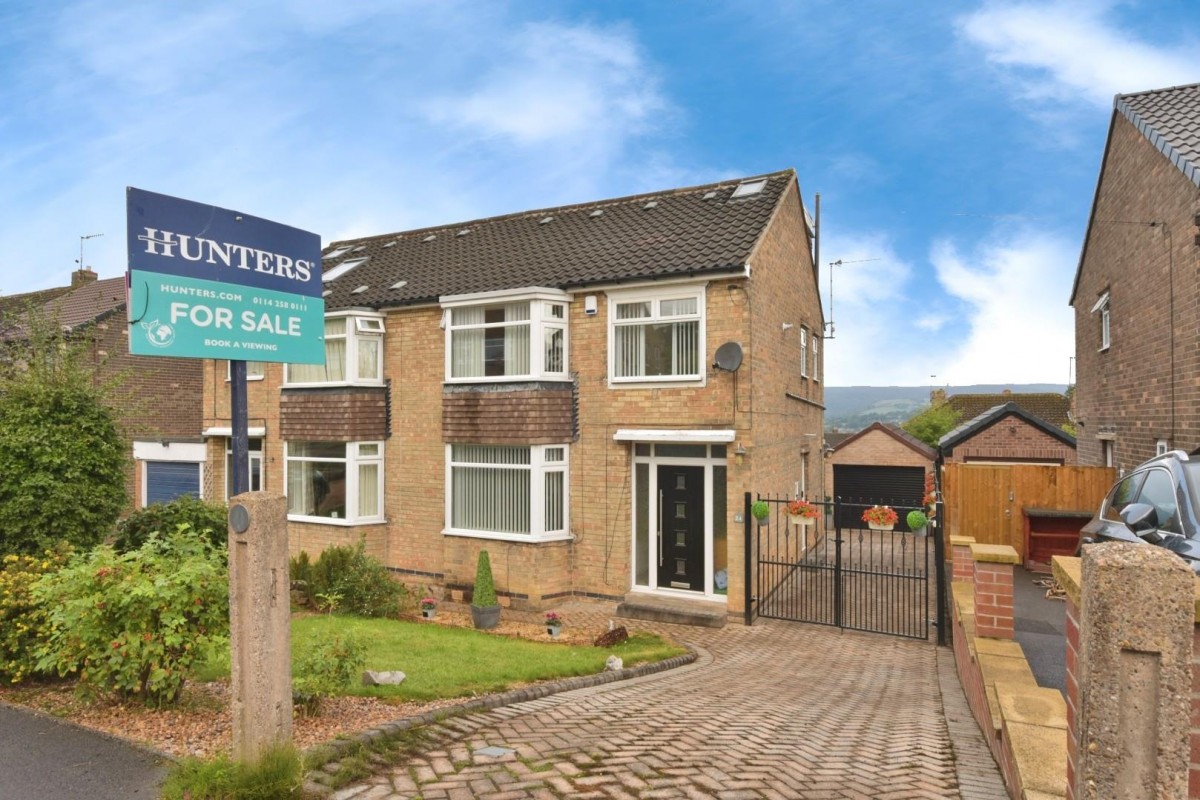 Longford Crescent, Bradway, Sheffield, S17 4LL