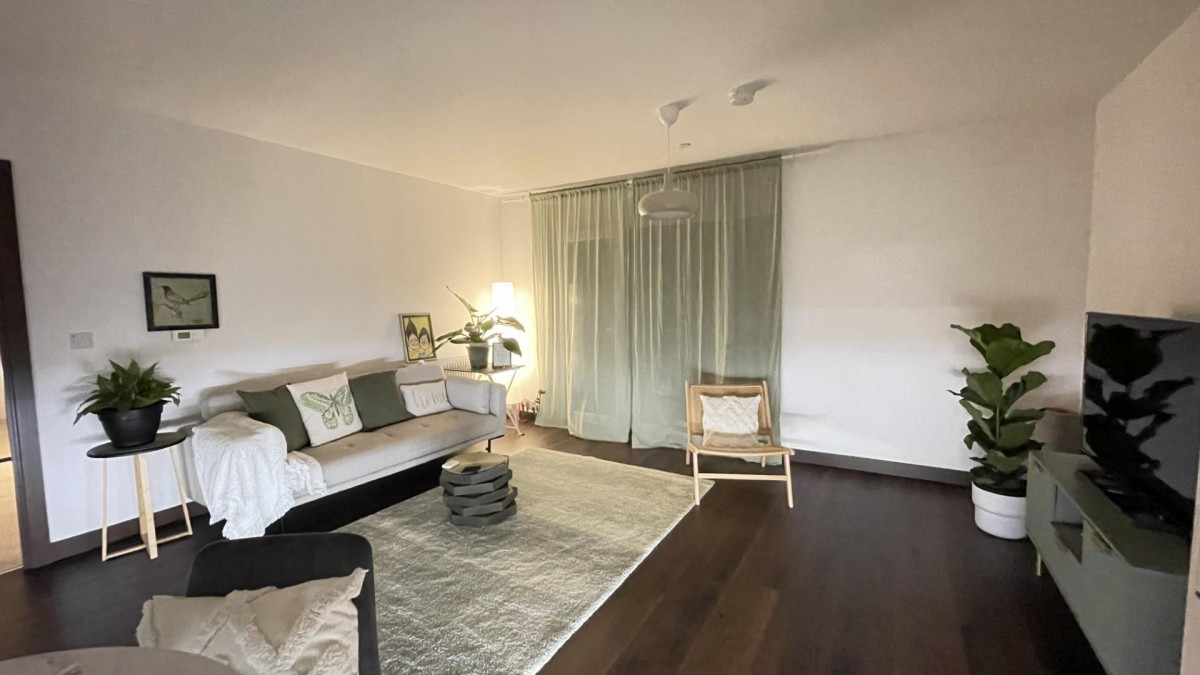 Gramophone Lane, Hayes, UB3 1FP