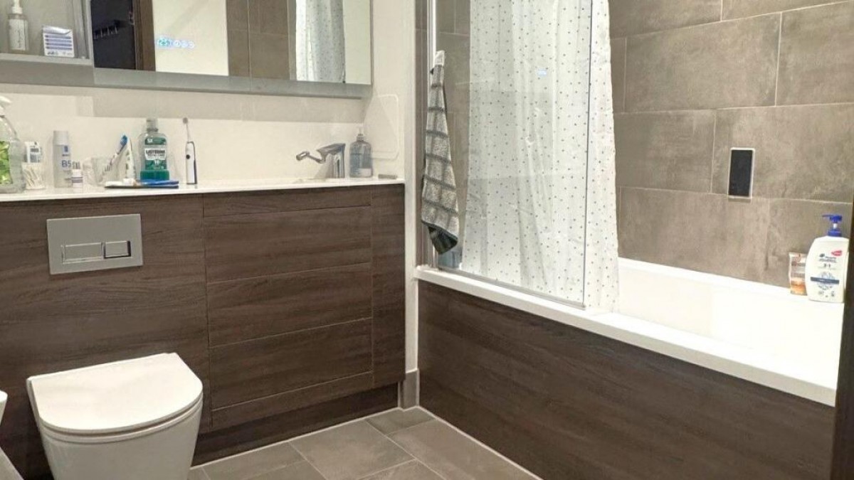 Gramophone Lane, Hayes, UB3 1FP