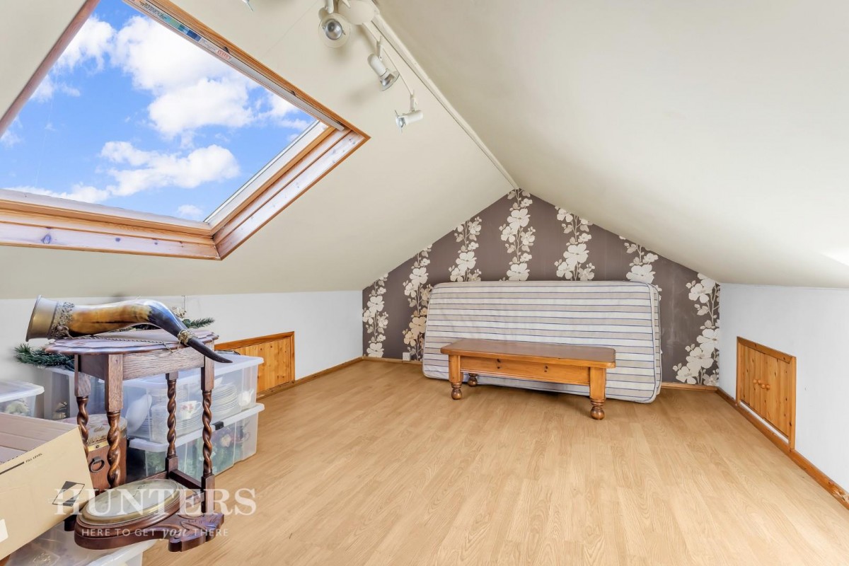 Berkley Walk, Littleborough, OL15 8NP