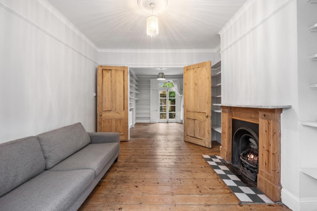 Brighton Road, London, N16