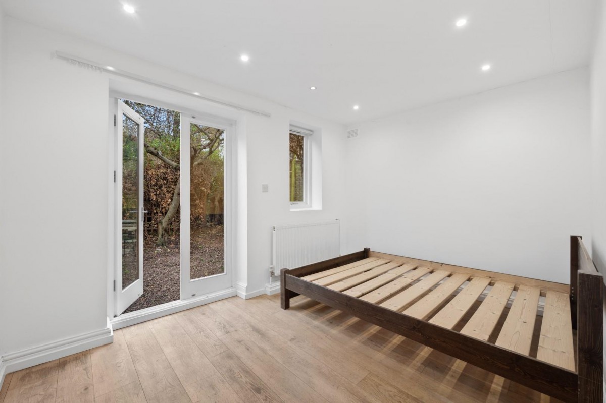 Brighton Road, London, N16
