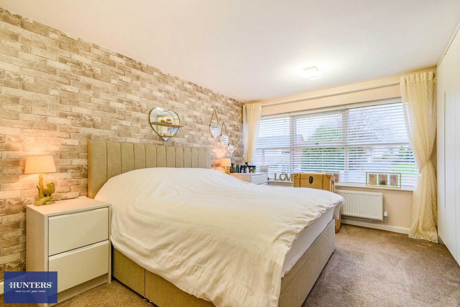 Whiteley Drive, Middleton, M24