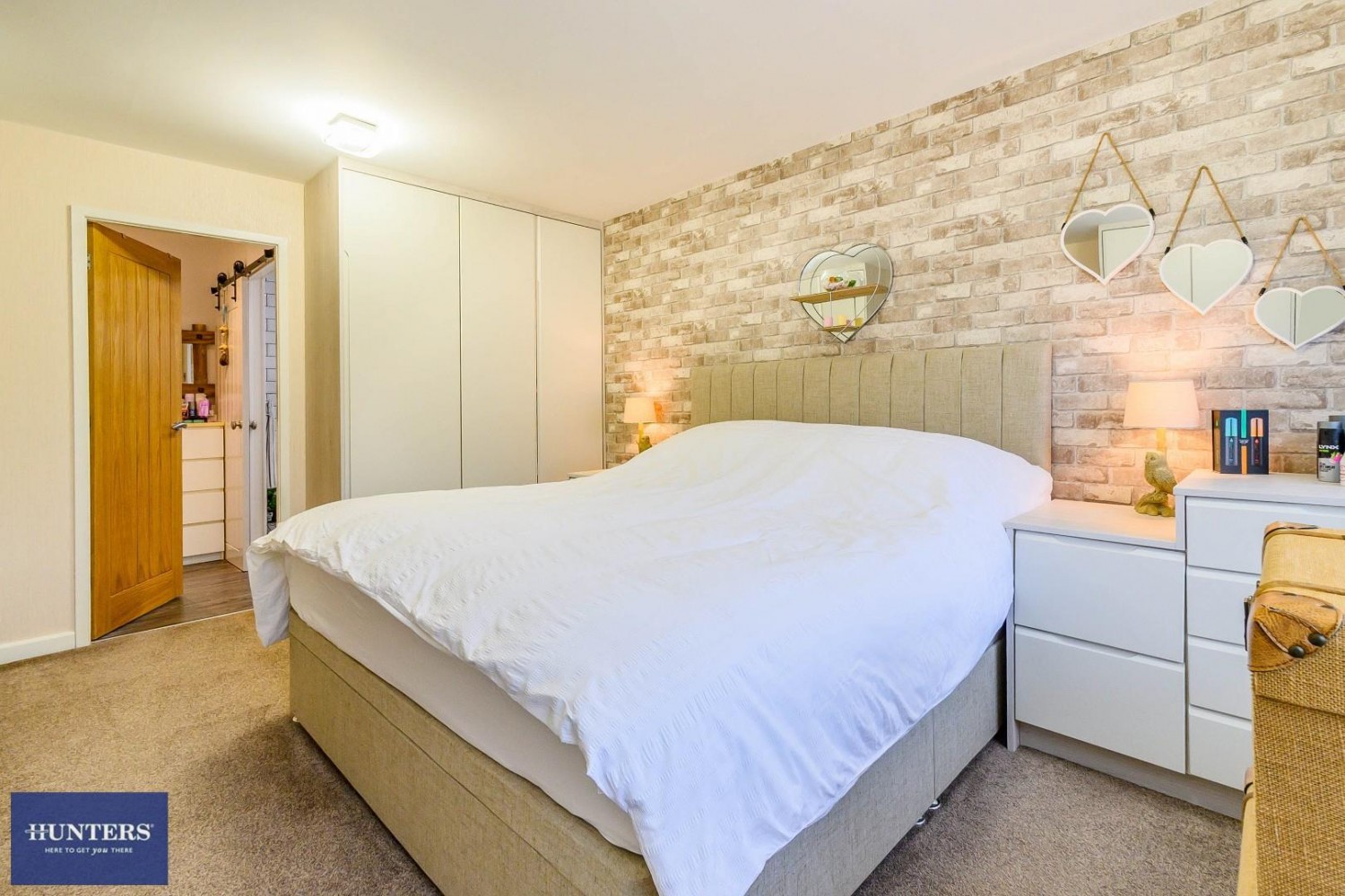 Whiteley Drive, Middleton, M24