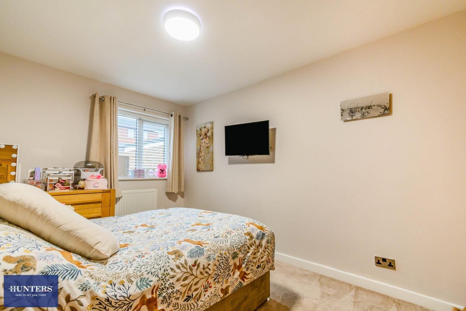 Whiteley Drive, Middleton, M24