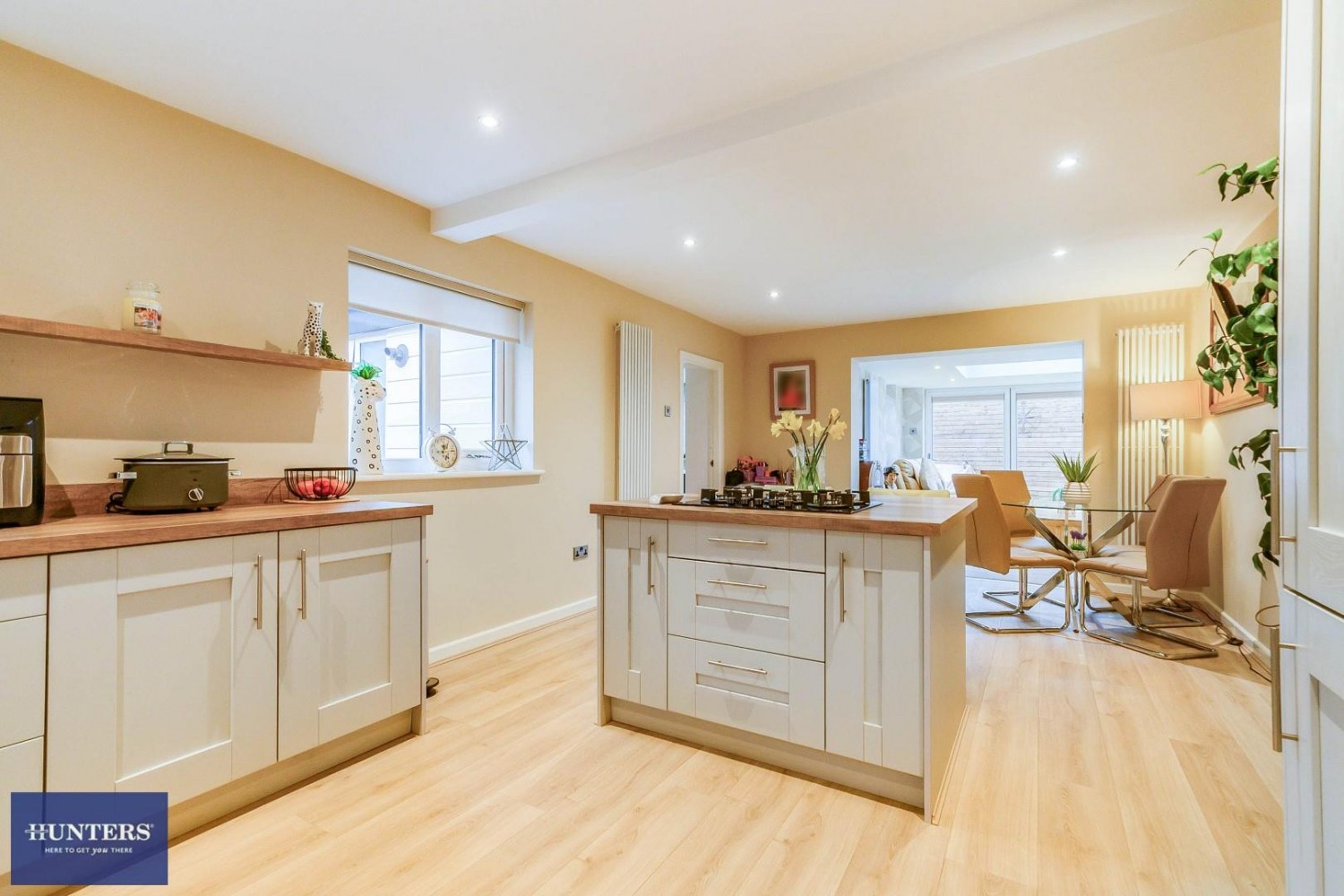 Whiteley Drive, Middleton, M24