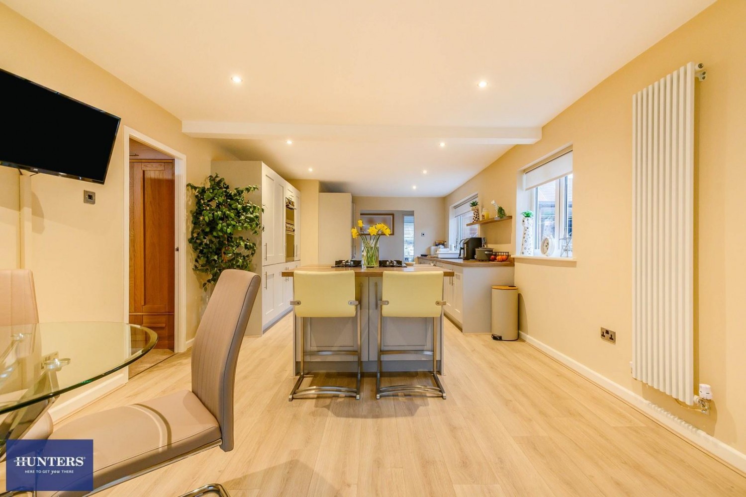 Whiteley Drive, Middleton, M24