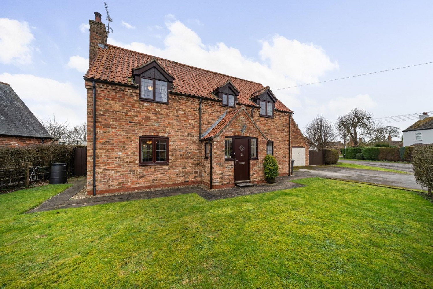 Main Road, Haltham, Horncastle , LN9 6JQ