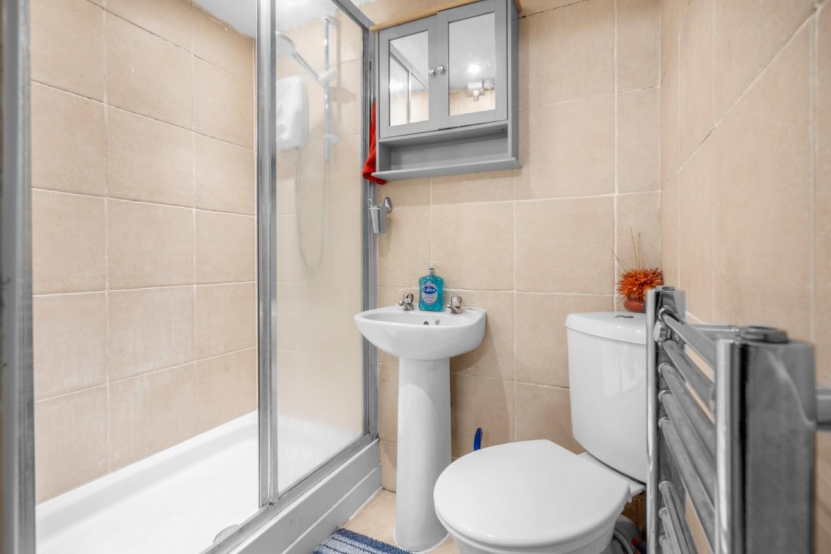 Linton Crescent, Alwoodley, Leeds