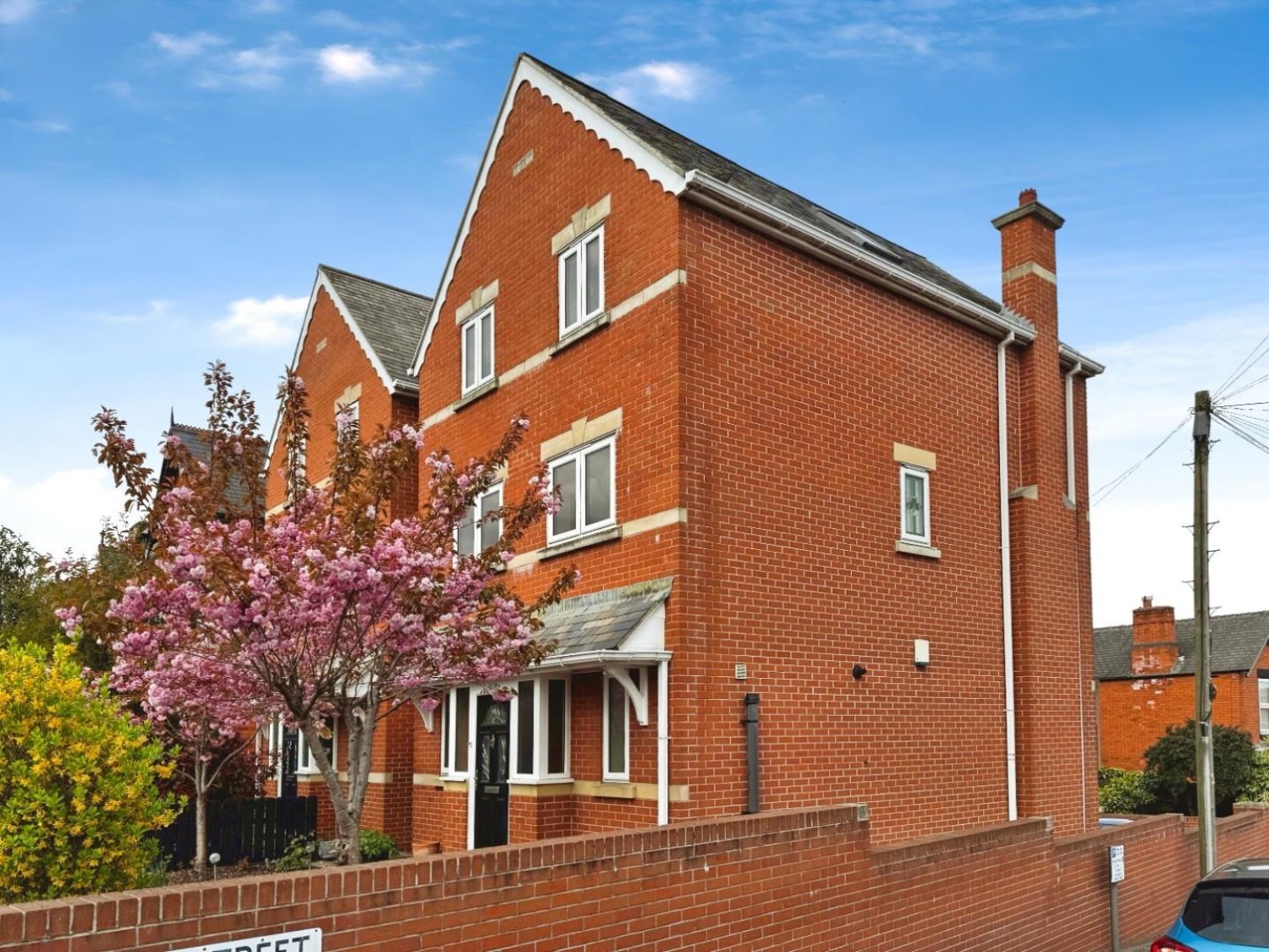 Newbold Road, Chesterfield, S41 7PU