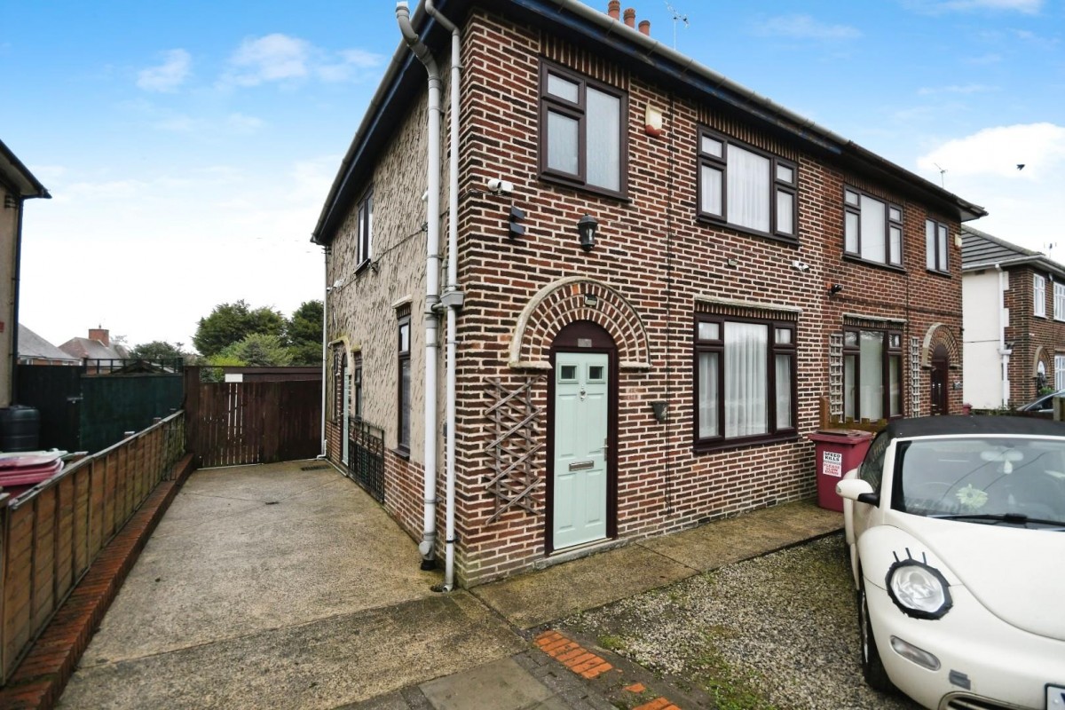 Derby Road, New Tupton, Chesterfield, S42 6JX