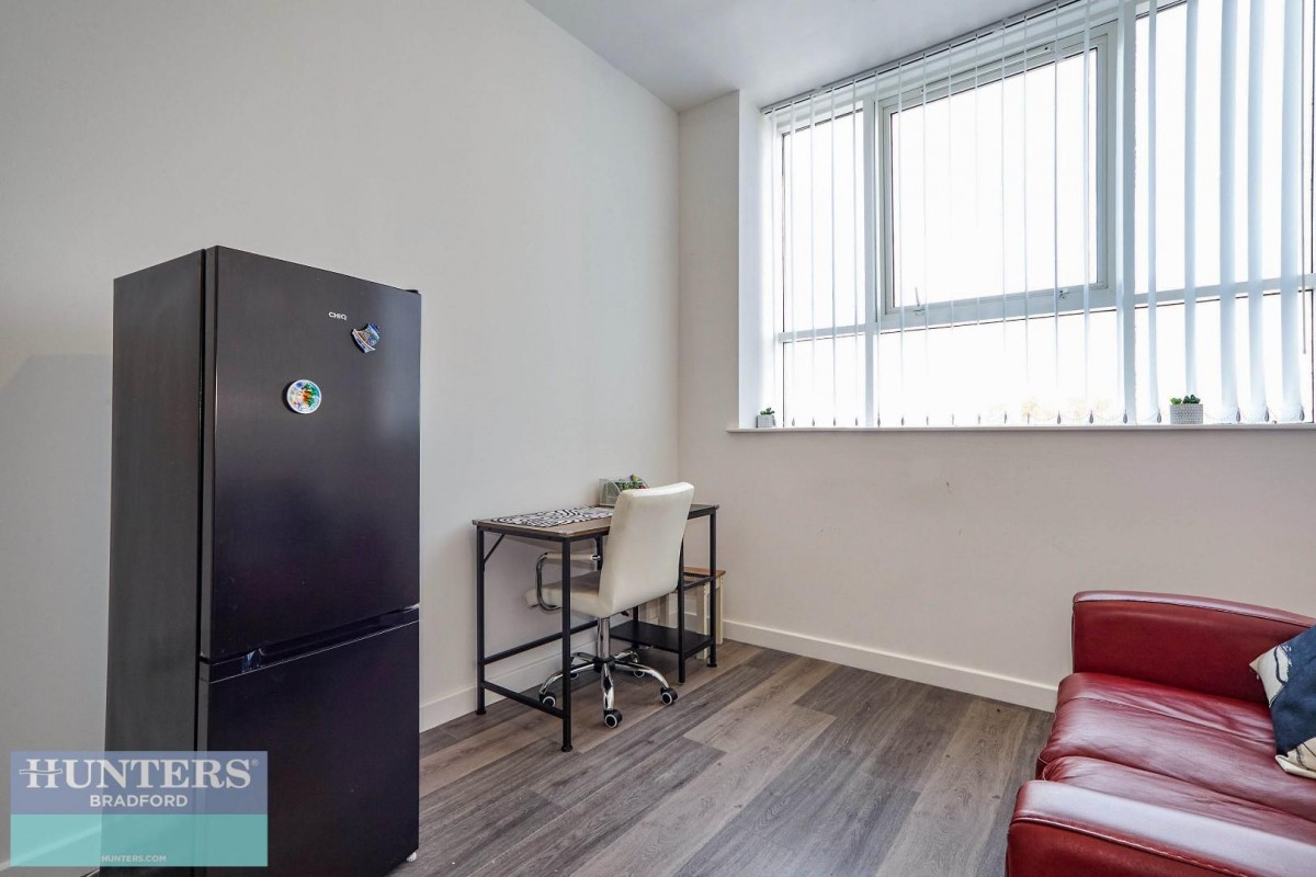 Card House, Bingley Road, Bradford BD9 6FF