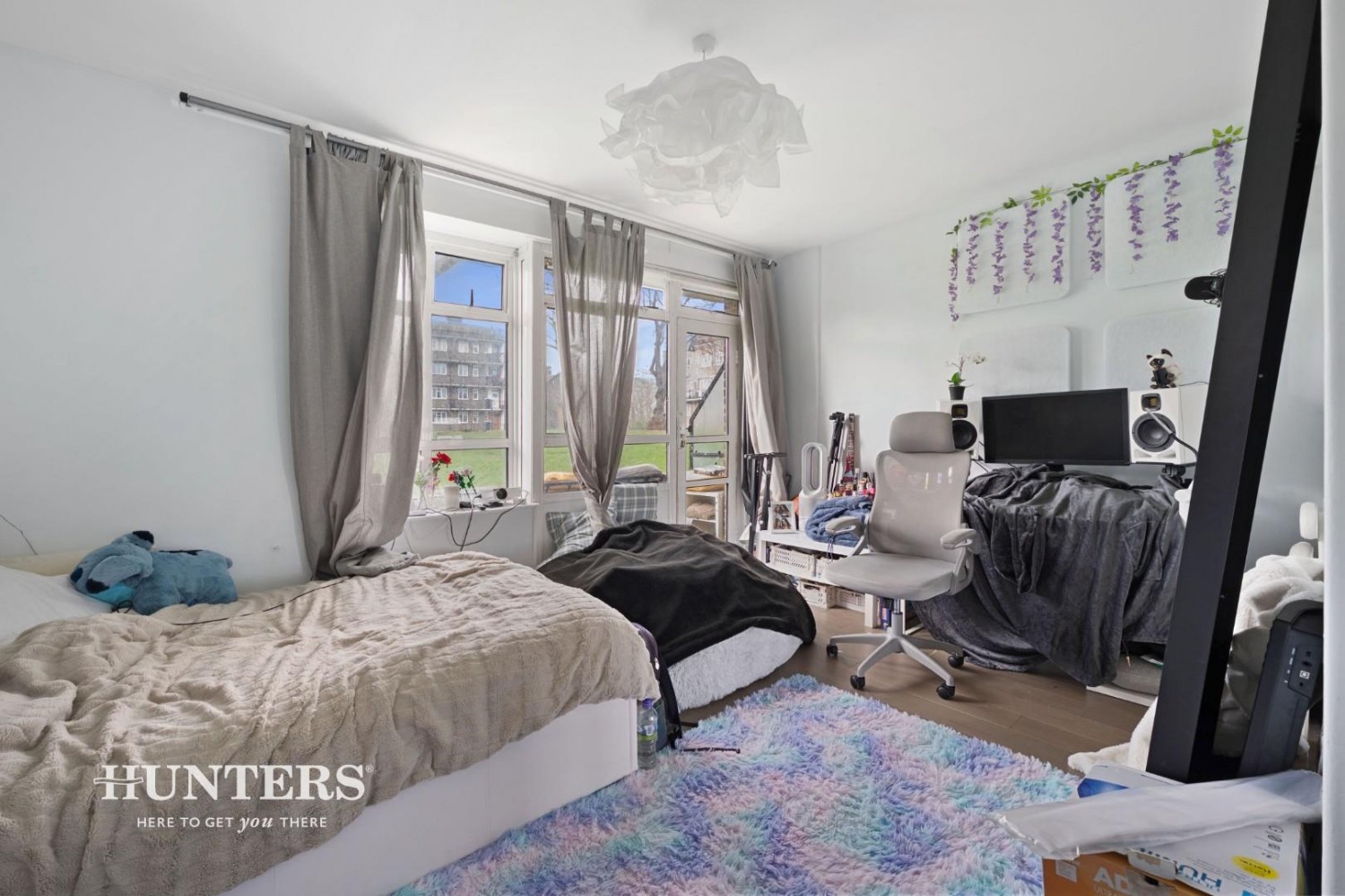 Mortimer Crescent, London
