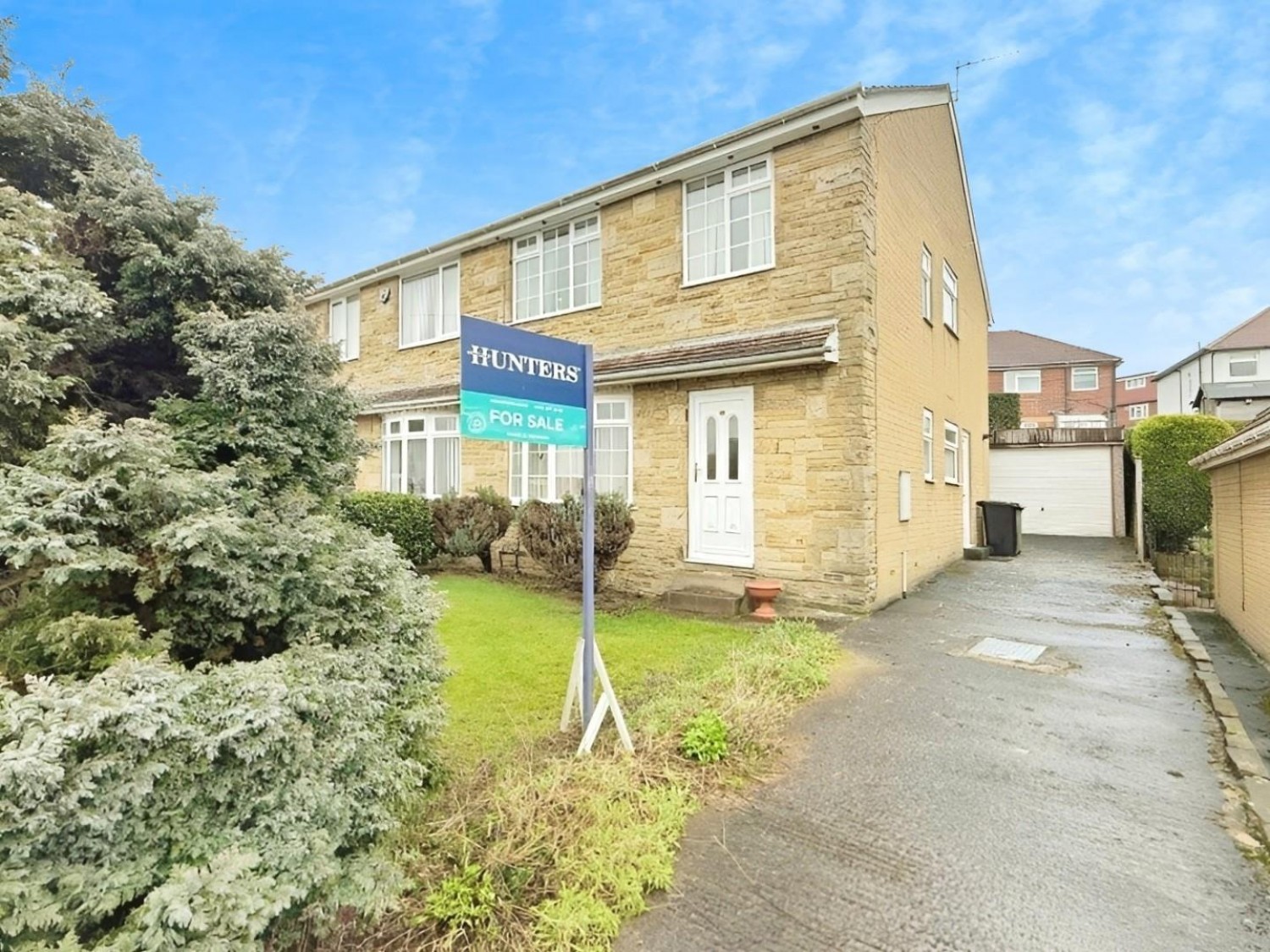 Well Garth View , Bramley , LS13 1EE