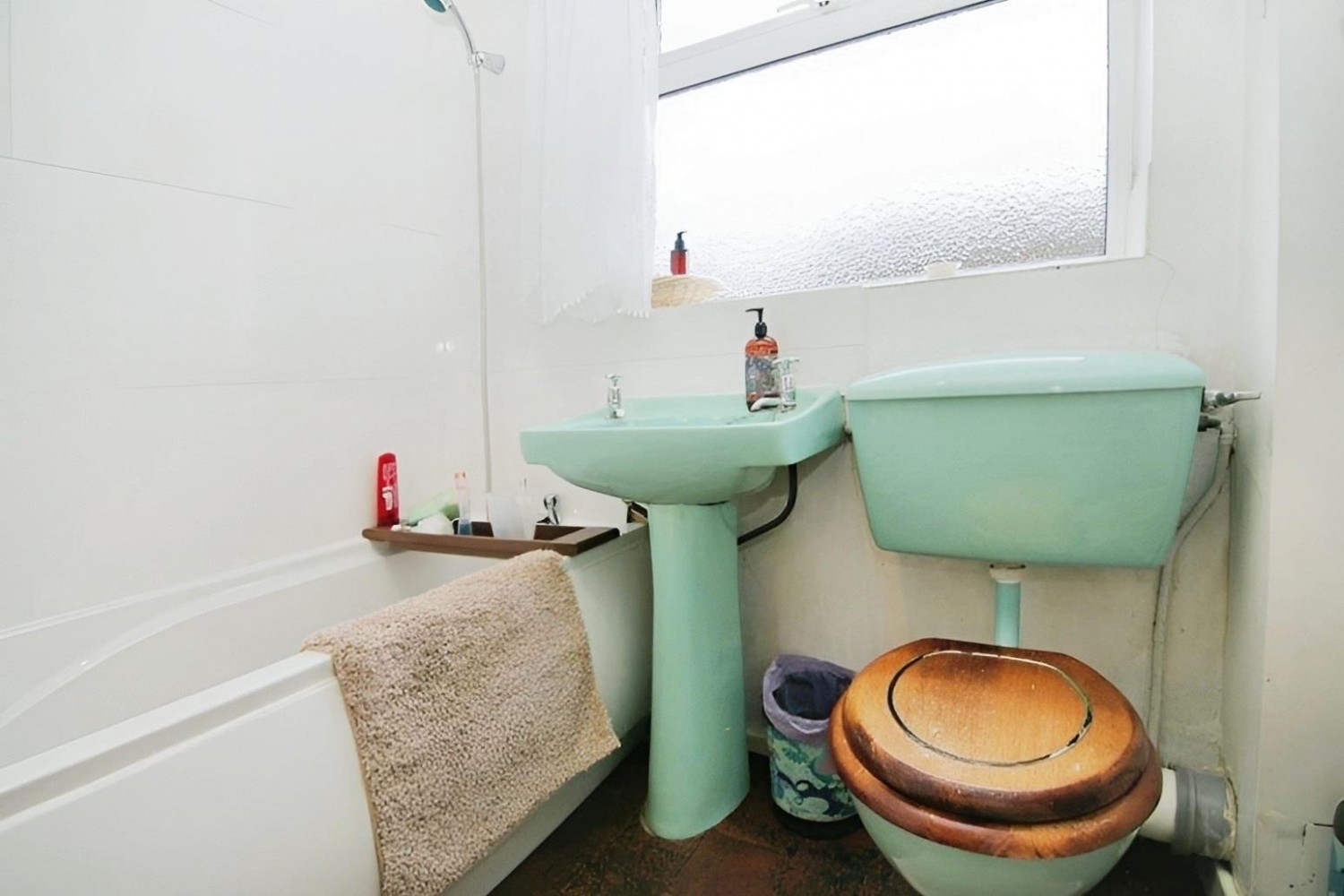 Well Garth View , Bramley , LS13 1EE