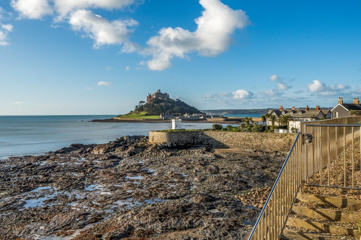 Oates Road, Marazion