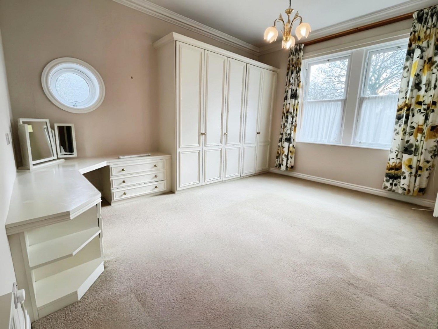 Church Square, Harrogate, HG1 4SS
