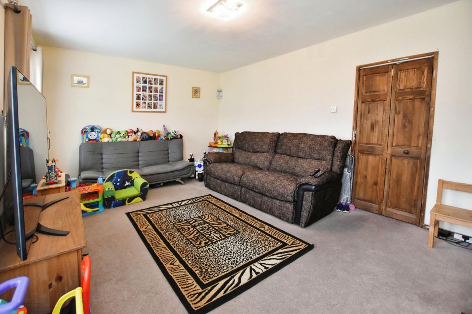 2 bedroom Flat for sale in Dangerfield Avenue, Bristol