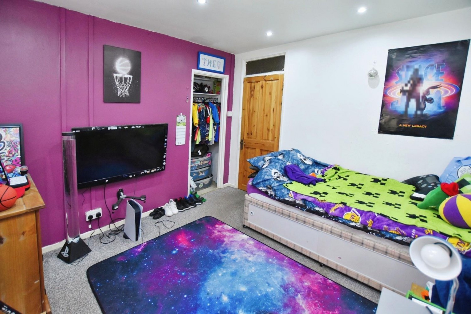 2 bedroom Flat for sale in Dangerfield Avenue, Bristol