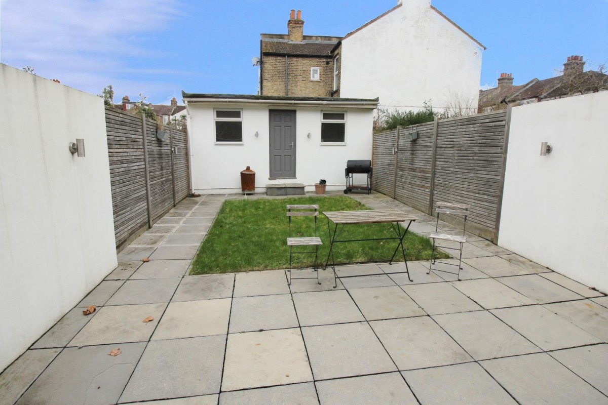 McLeod Road , London, SE2 0BS