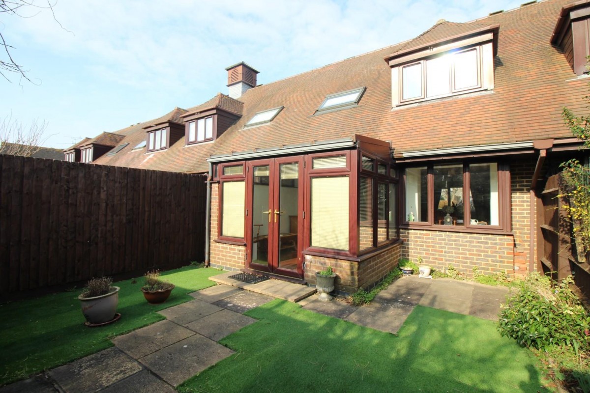 Courville Close, Alveston