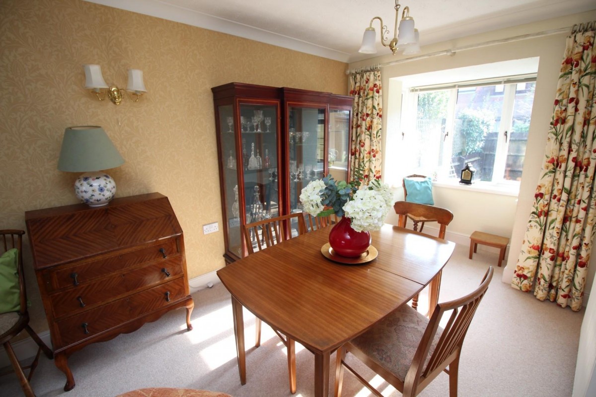 Courville Close, Alveston