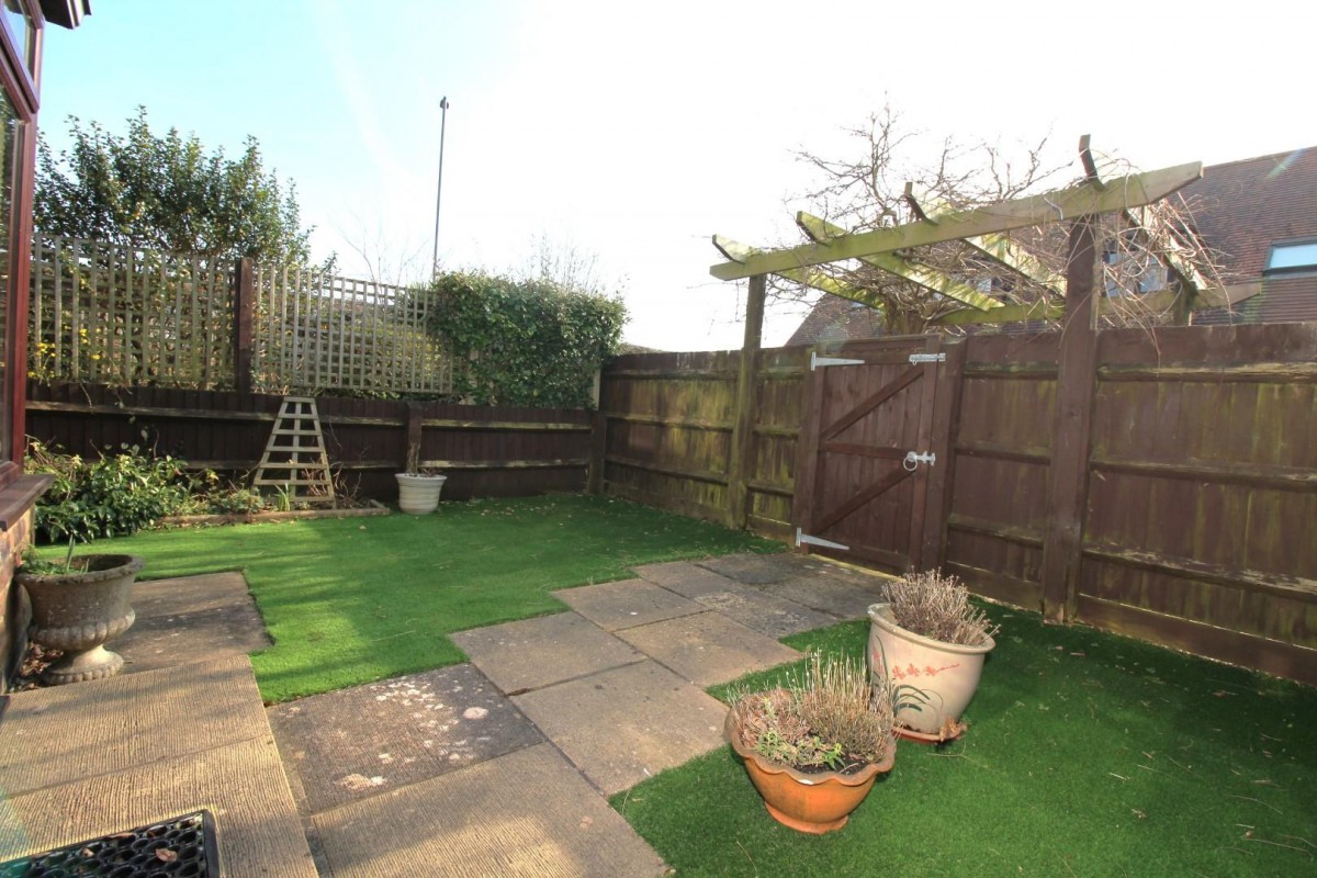 Courville Close, Alveston